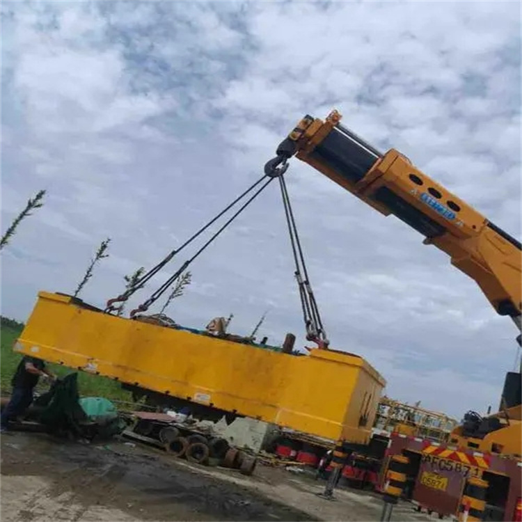 北塔吊车吊集装箱需要多少钱