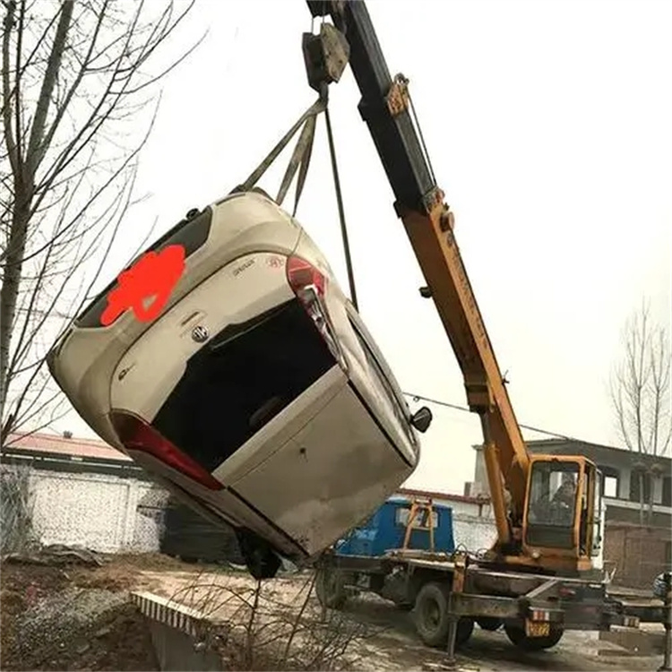 北塔吊车救援小汽车怎么吊